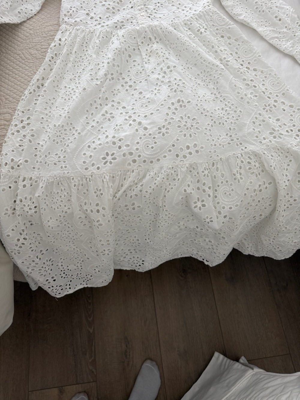 Zara White Floral Eyelet Button-Down Shirt - Picture 6 of 8